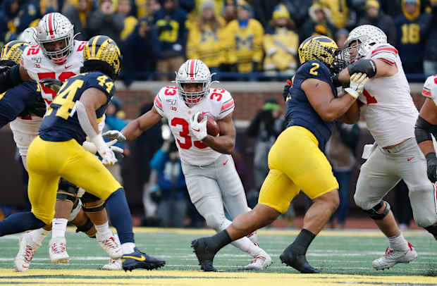 Master Teague runs vs. Michigan